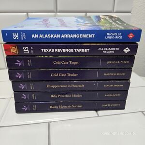 Harlequin Lot of 7 Romance Books Beach Travel Reads LIS And SE Lot #9